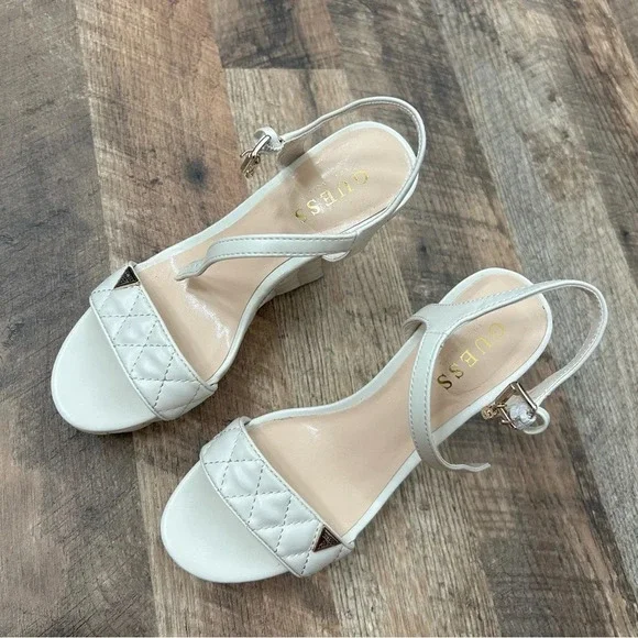 Guess Quilted Wedges Size 6 - Picture 2 of 8